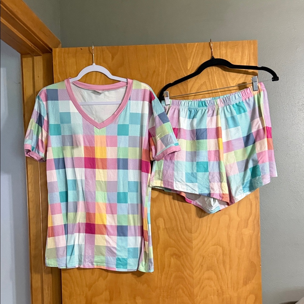 Colorful Checkered Women's Sleepwear Set